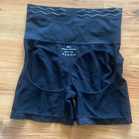 Ricki’s Shapewear M/L - Picture 4 of 5